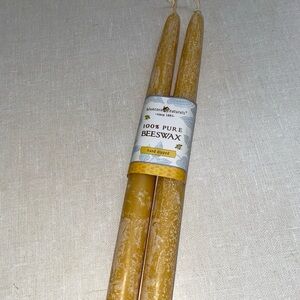 100% Pure Beeswax Tapers Tapered Candles Set Of 2 Hand Dipped New